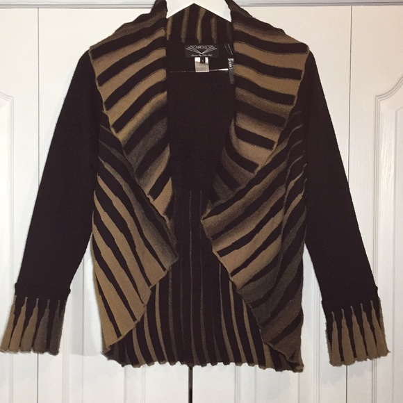 Angel Design by Sabri Ozel Italian Yarn Cardigan - Picture 6 of 7